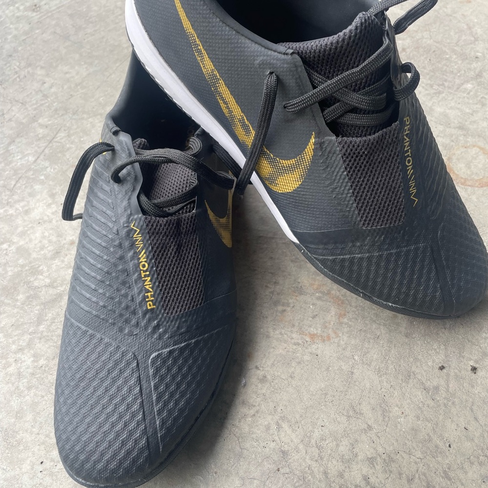 Nike PhantomVNM Men's Black with Gold Accents Soccer Sneakers
